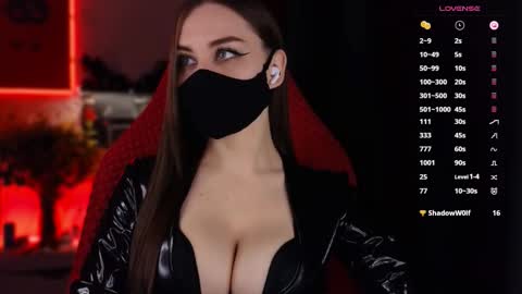 Elena online show from November 2025 11:43:01 PM