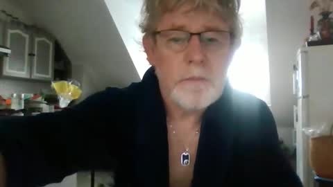 ptitrouquin online show from November 2025 08:03:02 AM