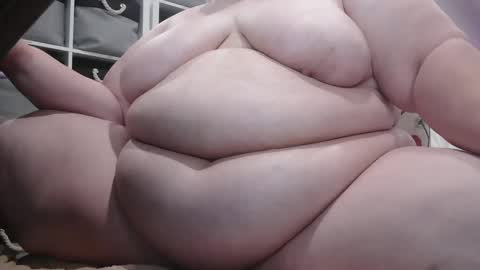 Snapshot of pugglelover chatting on January 2025 02:56:02 PM Puggie - online show from January 2025 02:56:02 PM