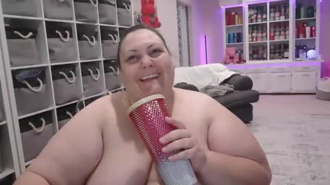 Snapshot of pugglelover chatting on January 2025 03:22:01 PM Puggie - online show from January 2025 03:22:01 PM