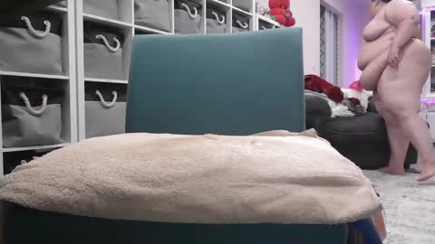 Snapshot of pugglelover chatting on February 2025 11:58:02 PM Puggie - online show from February 2025 11:58:02 PM