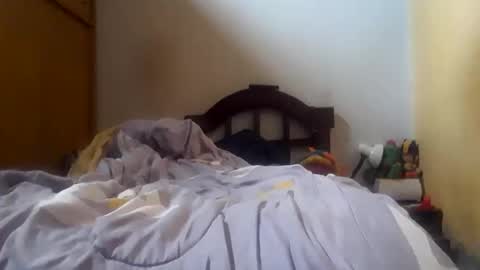 Snapshot of puky_mza chatting on December 2024 10:07:01 AM puky_mza online show from December 2024 10:07:01 AM