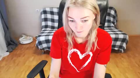 Polly online show from January 2025 07:42:01 AM