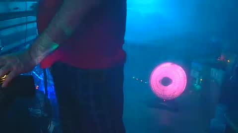 punkrunr083 online show from May 2026 11:15:01 AM