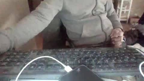 pup_y online show from December 2025 10:46:01 AM