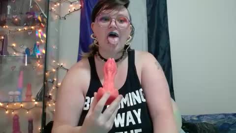 Snapshot of pupghostt chatting on June 2026 12:53:01 PM PupGhostt online show from June 2026 12:53:01 PM