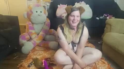 puppygirllovestobeg online show from June 2026 07:12:01 AM