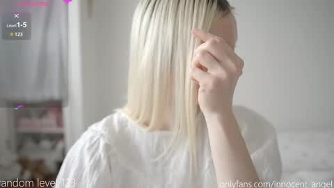 i dont do shows for free. watching here silently and waiting for me to start showing you something for free is useless online show from March 2025 11:18:01 AM