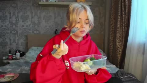 Katty online show from February 2026 01:26:02 PM