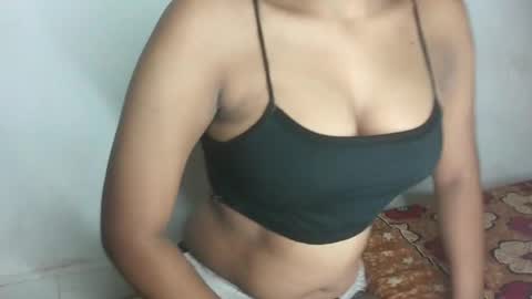 Snapshot of pureelove chatting on May 2026 04:42:01 AM Your love online show from May 2026 04:42:01 AM