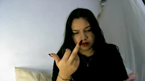 Snapshot of purple_23 chatting on March 2026 07:32:01 PM Lizzy online show from March 2026 07:32:01 PM