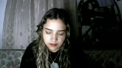 Snapshot of purple_23 chatting on June 2026 06:14:01 AM Lizzy online show from June 2026 06:14:01 AM
