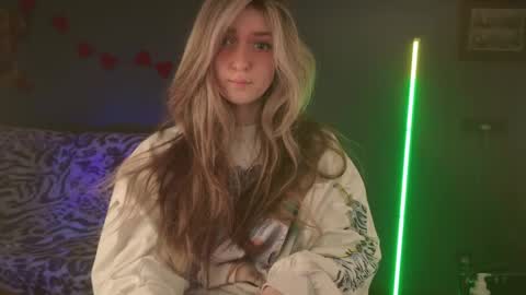 Bella online show from April 2026 06:20:02 AM