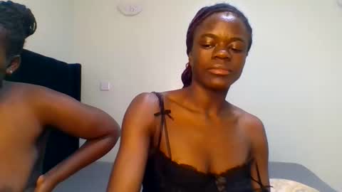 purple_honey1 online show from May 2026 07:04:01 PM