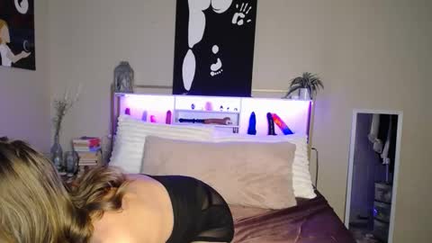 Purple online show from October 2025 02:55:01 AM