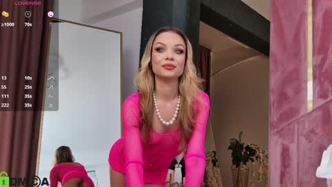 Snapshot of purrfectamy chatting on April 2026 03:51:01 AM Amy online show from April 2026 03:51:01 AM