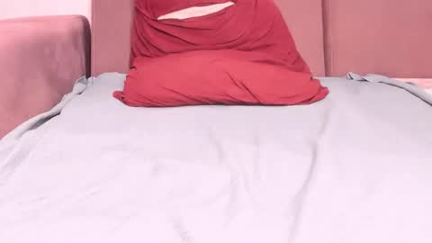 Nina online show from February 2026 12:06:02 PM