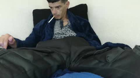 Snapshot of pussyhunterpt chatting on February 2025 09:37:01 PM Ruck Fules online show from February 2025 09:37:01 PM