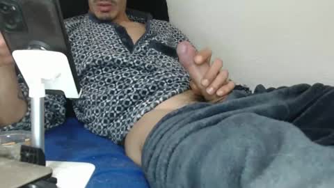 Snapshot of pussyhunterpt chatting on February 2025 09:33:02 PM Ruck Fules online show from February 2025 09:33:02 PM