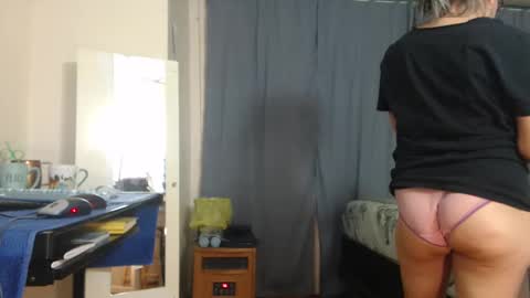 putiputi4u online show from April 2026 03:34:02 AM