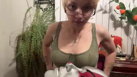 pvnkpixie online show from September 2025 04:45:02 AM