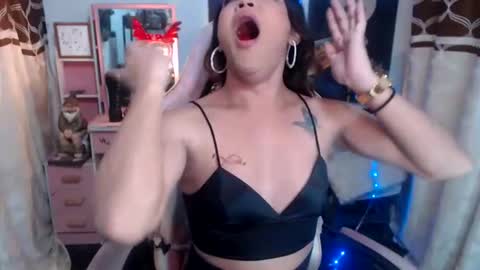 Queen Agatha online show from October 2025 05:44:02 PM