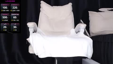 qianqian_ online show from November 2025 09:53:02 AM