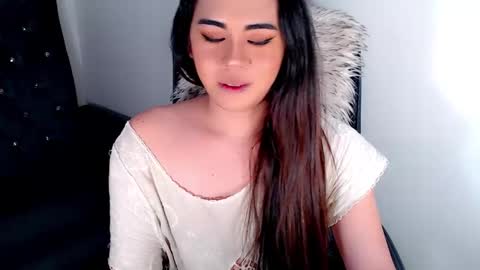 qt_luna18 online show from December 2024 02:28:01 PM