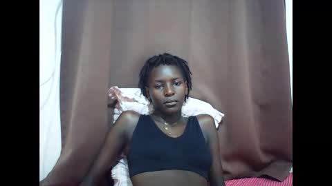 Snapshot of queen_0012 chatting on May 2026 12:40:01 AM asher online show from May 2026 12:40:01 AM