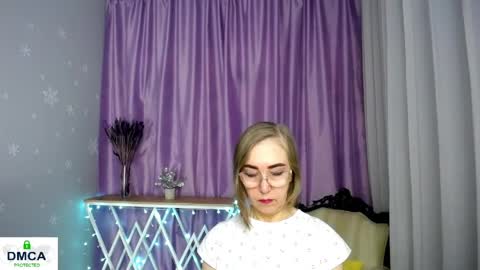 Snapshot of queen_a_n_i chatting on April 2026 12:29:02 PM A N I Ill be here on December 1st online show from April 2026 12:29:02 PM