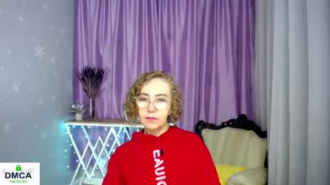 Snapshot of queen_a_n_i chatting on June 2026 05:41:01 AM A N I Ill be here on December 1st online show from June 2026 05:41:01 AM