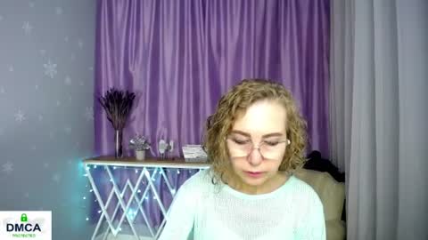 Snapshot of queen_a_n_i chatting on July 2026 08:43:02 AM A N I Ill be here on December 1st online show from July 2026 08:43:02 AM
