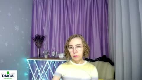 Snapshot of queen_a_n_i chatting on July 2026 07:11:01 AM A N I Ill be here on December 1st online show from July 2026 07:11:01 AM