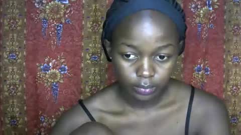 queen_banice online show from September 2025 08:21:02 PM