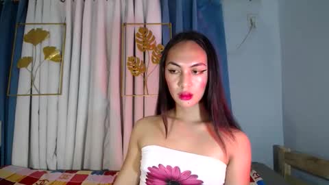 Snapshot of queen_danaya chatting on June 2026 12:38:01 AM queen_danaya online show from June 2026 12:38:01 AM