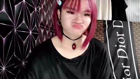 Snapshot of queen_elicktra chatting on May 2026 12:17:01 AM JOY online show from May 2026 12:17:01 AM