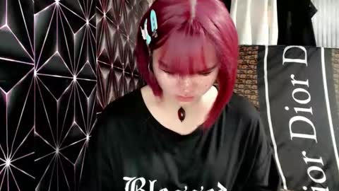 Snapshot of queen_elicktra chatting on May 2026 04:40:02 AM JOY online show from May 2026 04:40:02 AM