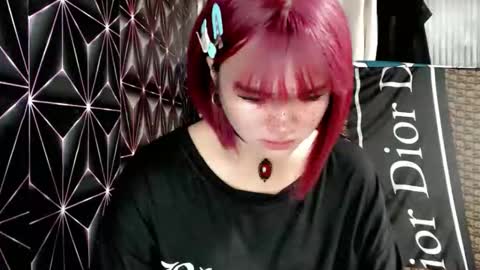 Snapshot of queen_elicktra chatting on May 2026 05:46:02 AM JOY online show from May 2026 05:46:02 AM