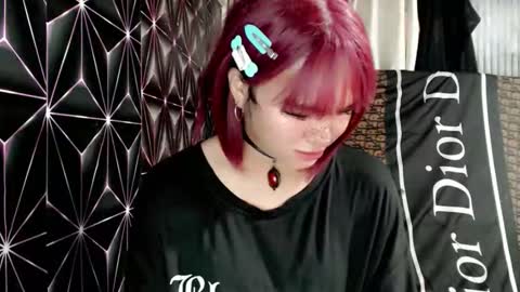 Snapshot of queen_elicktra chatting on May 2026 01:35:02 AM JOY online show from May 2026 01:35:02 AM
