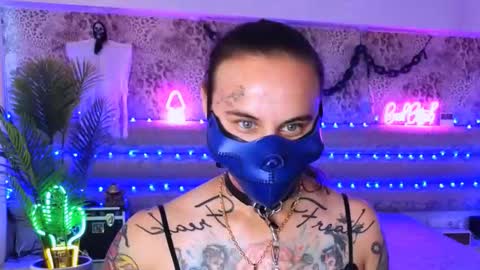 Queen Freak online show from September 2025 11:47:01 AM