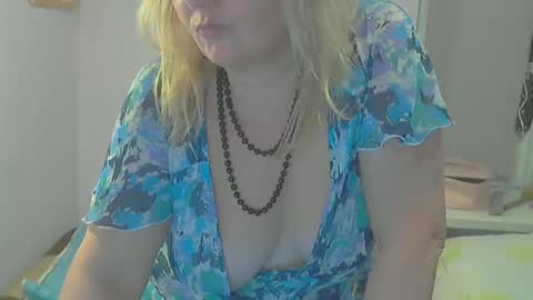 queen_jane8 online show from February 2025 07:10:01 PM