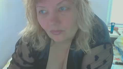 queen_jane8 online show from April 2026 12:53:02 PM