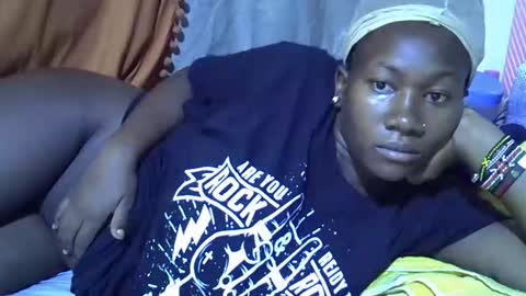 queen_jazmine online show from March 2026 03:01:01 AM