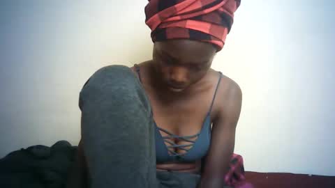 queen_joan online show from February 2025 09:28:01 AM