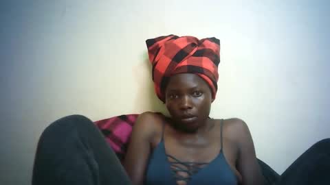 queen_joan online show from February 2025 12:33:01 PM