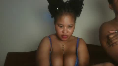 Snapshot of queen_kikih chatting on April 2026 04:41:01 AM Queen kikih online show from April 2026 04:41:01 AM