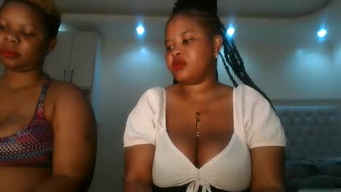 Snapshot of queen_kikih chatting on May 2026 09:21:01 PM Queen kikih online show from May 2026 09:21:01 PM