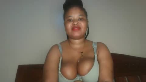 Snapshot of queen_kikih chatting on May 2026 09:49:02 AM Queen kikih online show from May 2026 09:49:02 AM