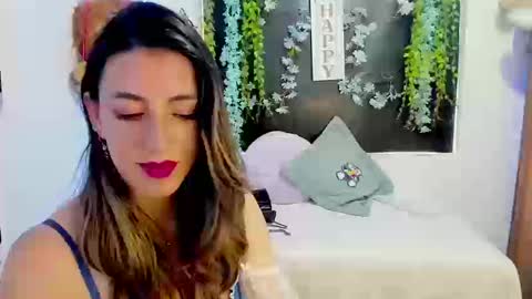 queen_natttyy online show from September 2025 03:11:01 PM