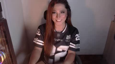 Snapshot of queen_of_all_queens chatting on October 2025 11:52:02 AM samantha online show from October 2025 11:52:02 AM